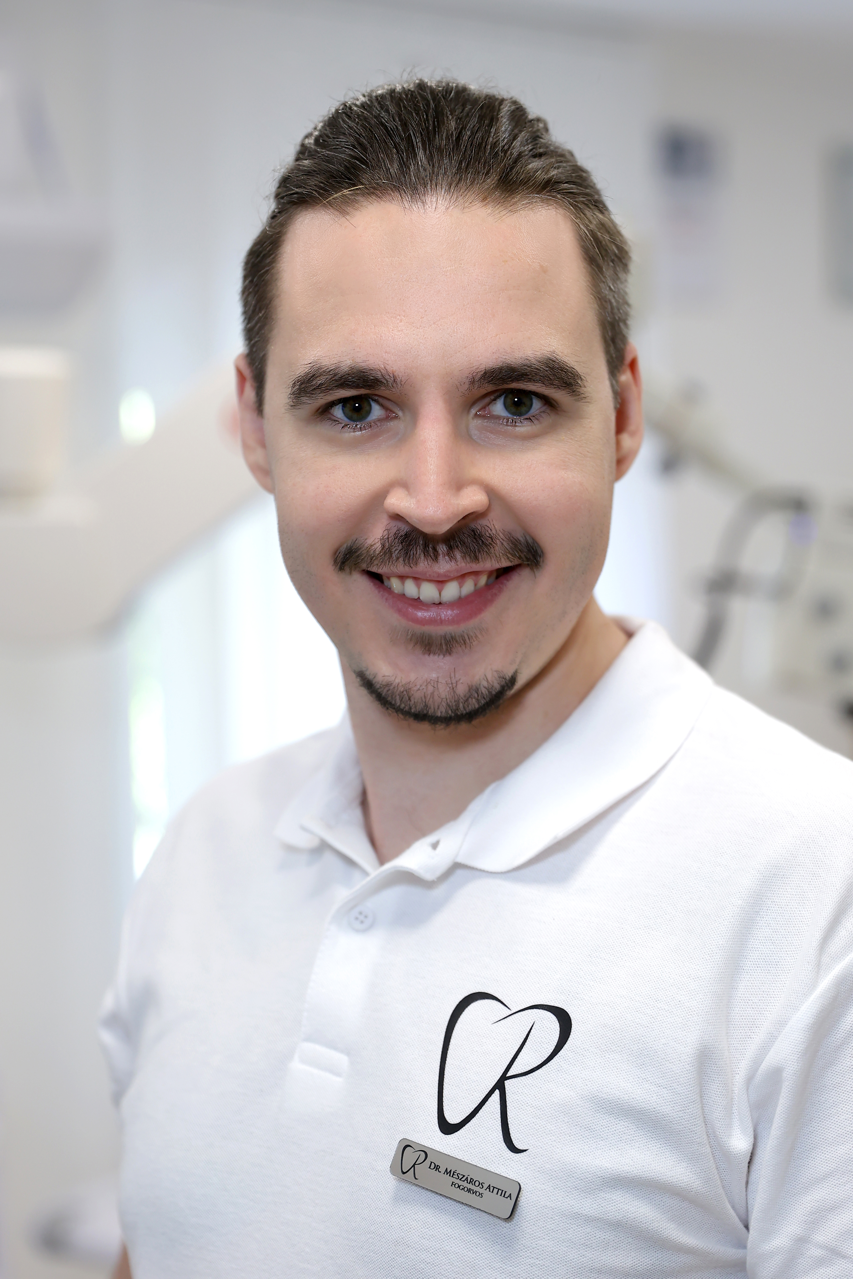 Dr. Mészáros Attila
